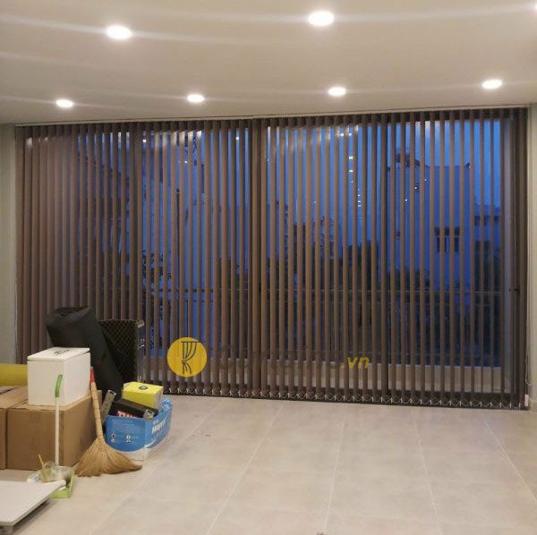 Rèm kéo lá dọc xoay lật điều chỉnh ánh sáng tự nhiên