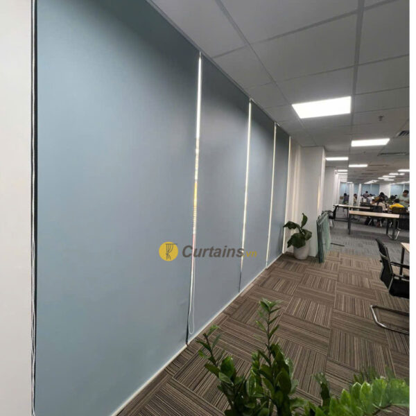 Rèm sáo cuốn VP giá rẻ chống nắng, cản sáng 100%