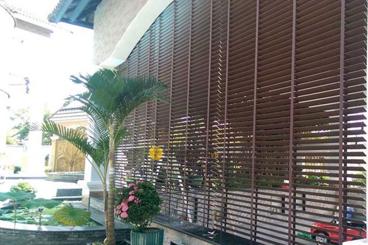 rem cửa gỗ ban công rem cửa gỗ ban công